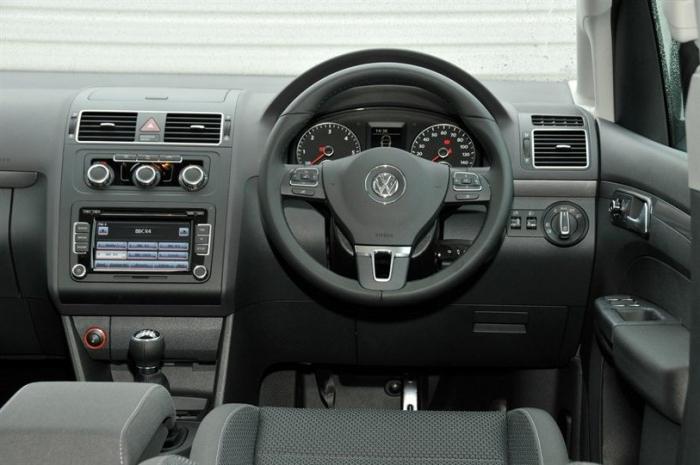 Updated Turan-Volkswagen: price, description and description