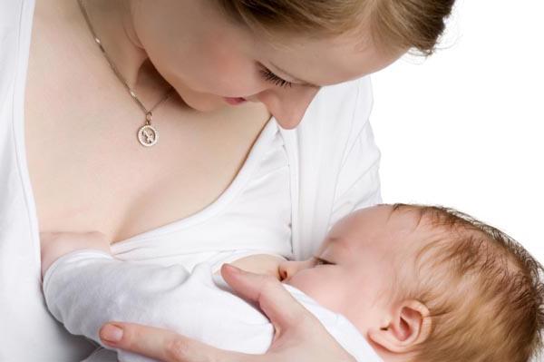 Breastfeeding Tips for Breastfeeding Mom