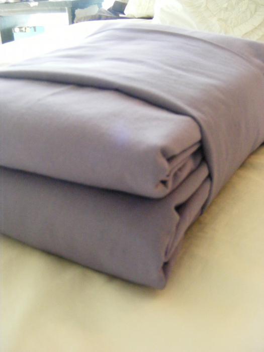 how often need to change bed linen in kindergarten