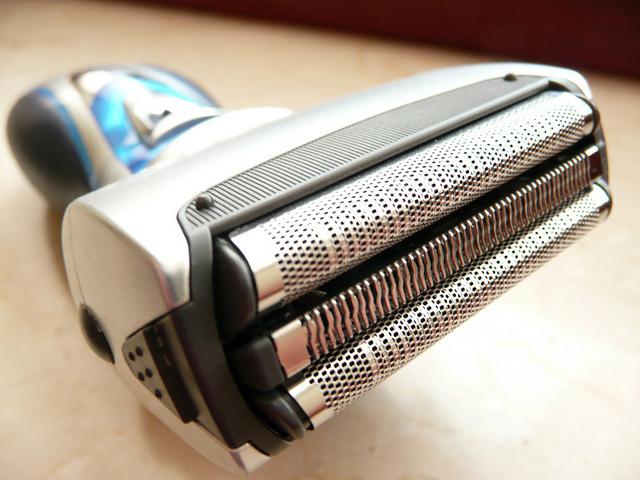 rotary or wire shaver which choose