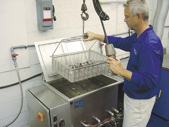 Ultrasonic washing: the principle of operation, advantages of use and advice on choice