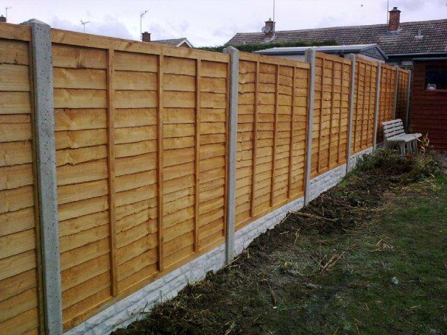 how concrete posts for fence are made of corrugated board