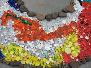 How to make tracks from cork from plastic bottles