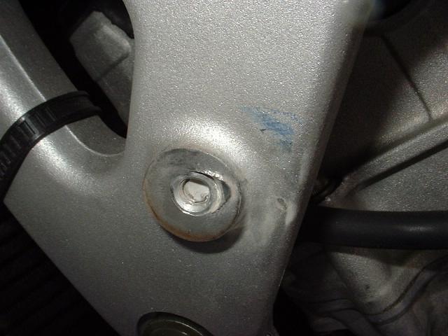 how to unscrew a broken bolt