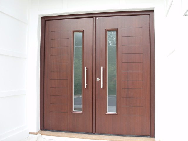 What are the good entrance metal doors