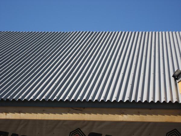 Profiled roofing - the cheapest material