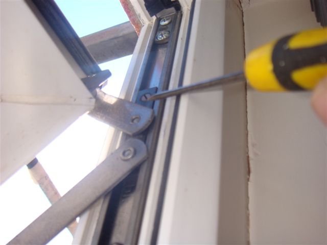 adjustment of the accessories of pvc windows