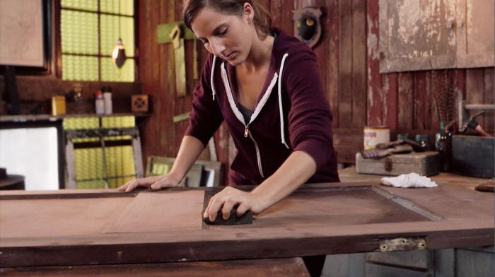 Restoration of a wooden door