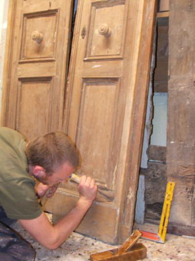 Restoration of an old wooden door