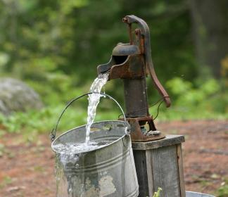 Installation of the water supply system of a country house