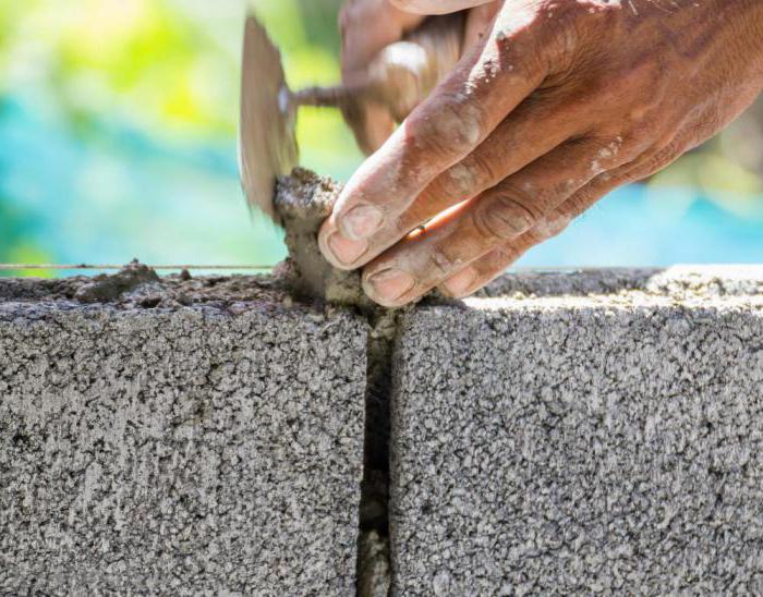 How many pieces of cinder block in the cube