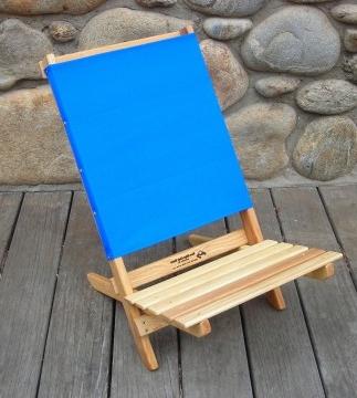 Folding chair for a pleasant outdoor recreation