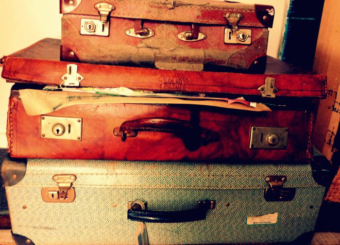 Why do we dream about suitcases? Prophetic dreams