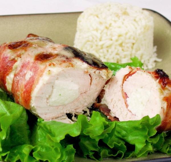 Appetizing chicken rolls with stuffing