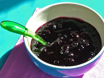 Cranberry jam with apples: a recipe. How to cook jam from cowberry and apples?