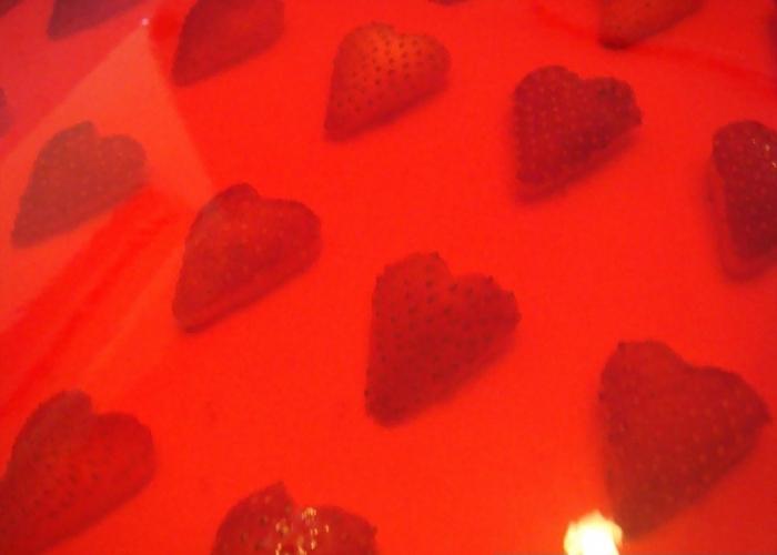 Prepare the jelly from strawberries. The recipe for the winter