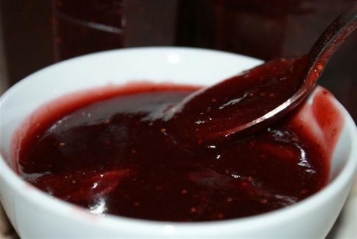 How to prepare strawberry jam (thick) when using a bread maker