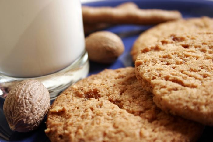 How to cook oatmeal cookies? A simple recipe for cooking