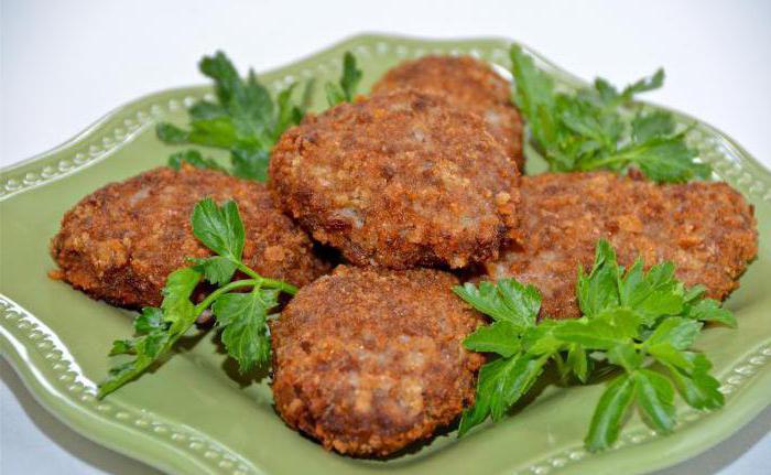 Calorie cutlets from pork and beef. Cutlets fried, in the oven and a couple: calorie