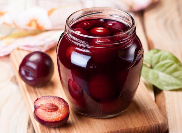 Preservation of plums - fast, simple and tasty