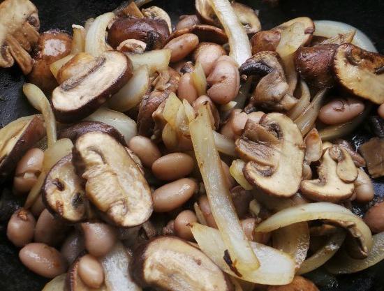 salad with salted mushrooms