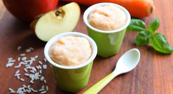 preparation of apple puree for babies