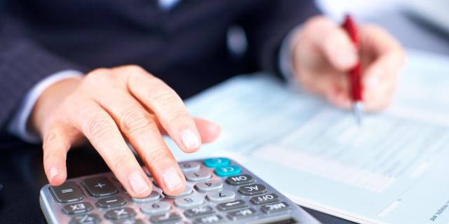 Job description of the accountant on the calculation of wages: duties, rights and responsibilities