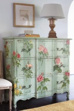 Decoupage of furniture - exciting, interesting and budget