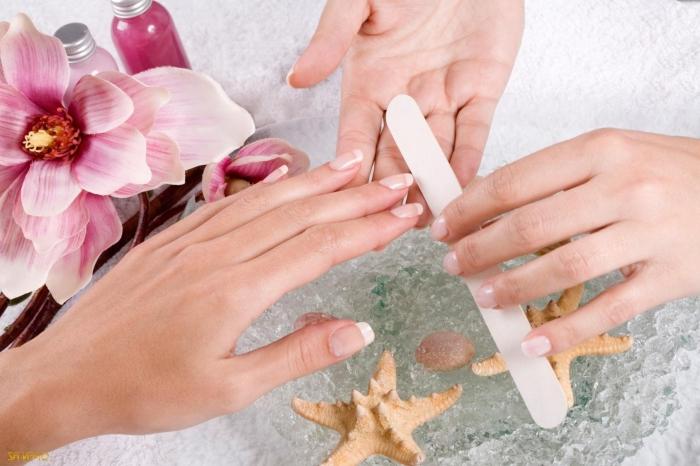 How to strengthen nails at home