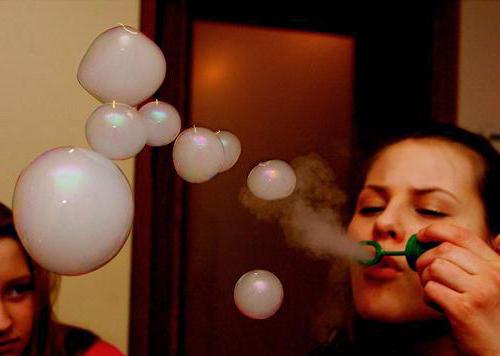 Tricks with smoke: spectacular and uncomplicated