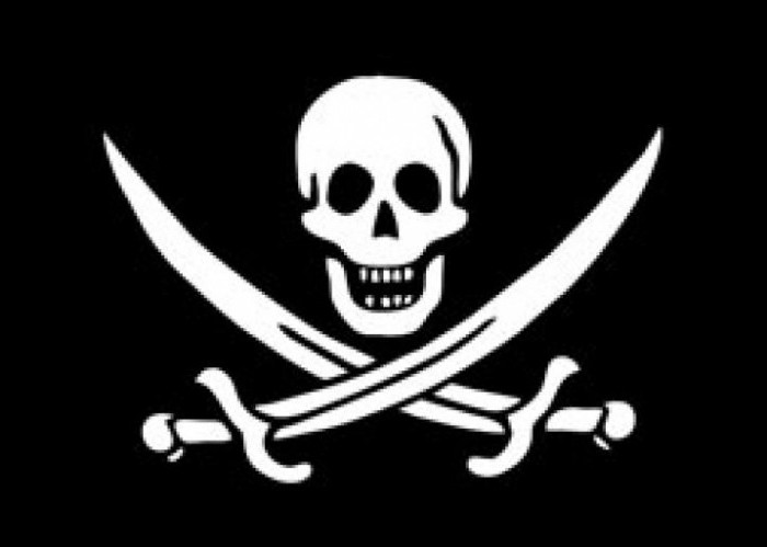 Are the corsairs pirates? Similarities and differences of sea robbers