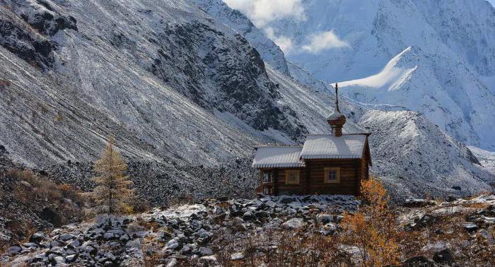 a trip to the Altai in a savage car