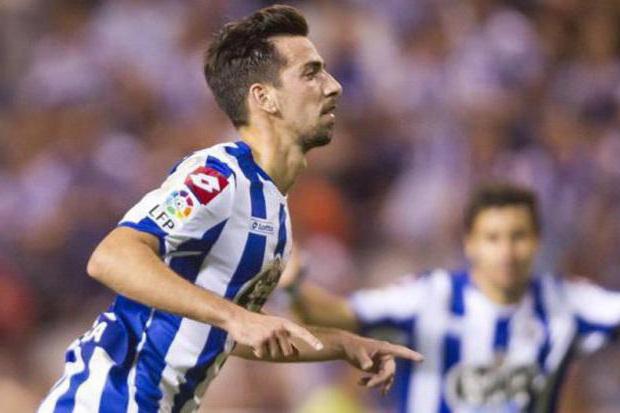 Spanish winger Isaac Cuenca