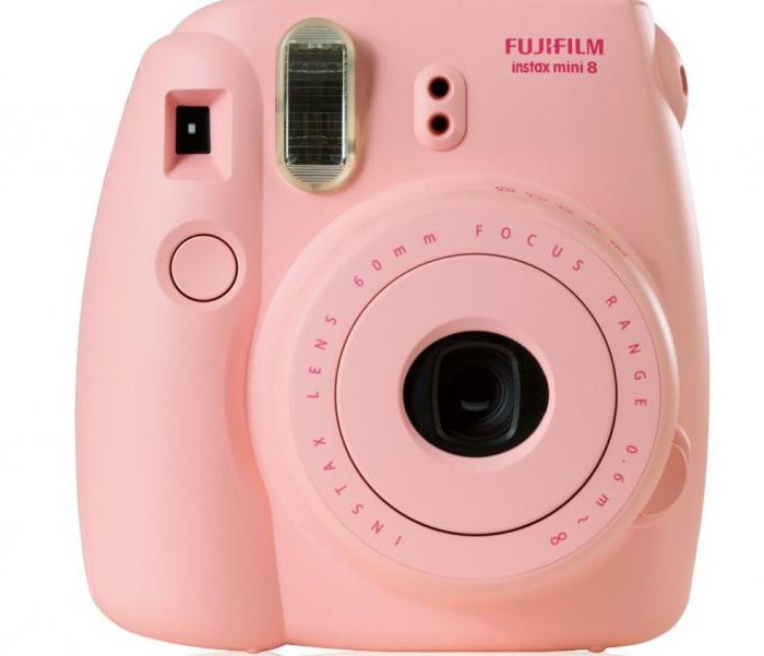 Camera with instant printing: Fujifilm Instax mini 8, 