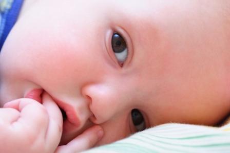 How to treat thrush in newborns? Causes and symptoms of the disease