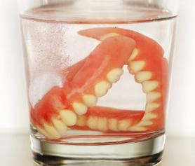 Removable dentures without the sky. Care of removable dentures